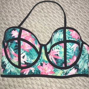 tropical balconette top- like new $negotiable